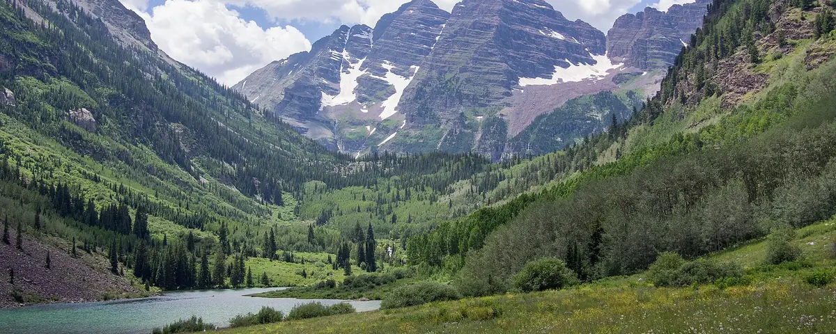 Colorado: The Maroon Bells in Aspen, Colorado, with Maroon Lake in the foreground.