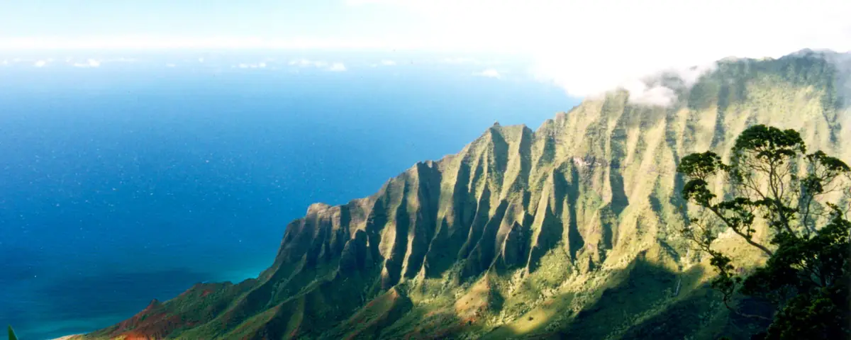 Hawaii: Na Pali Coast — Nā Pali Coast State Park, Kauai, Hawaii, August 1995.