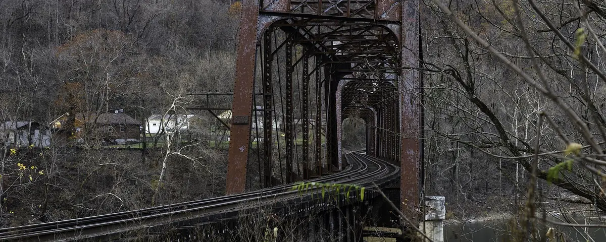 West Virginia: Railroad bridge at Glade Spring on the New River Gorge National River, West Virginia.